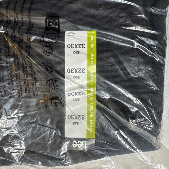 Lee Extreme Motion Black Cargo Pants 32x30 Regular Fit Stretch NWT - Picture 9 of 11